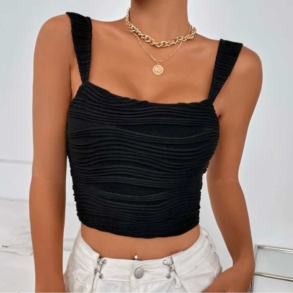 Black Cropped tank top